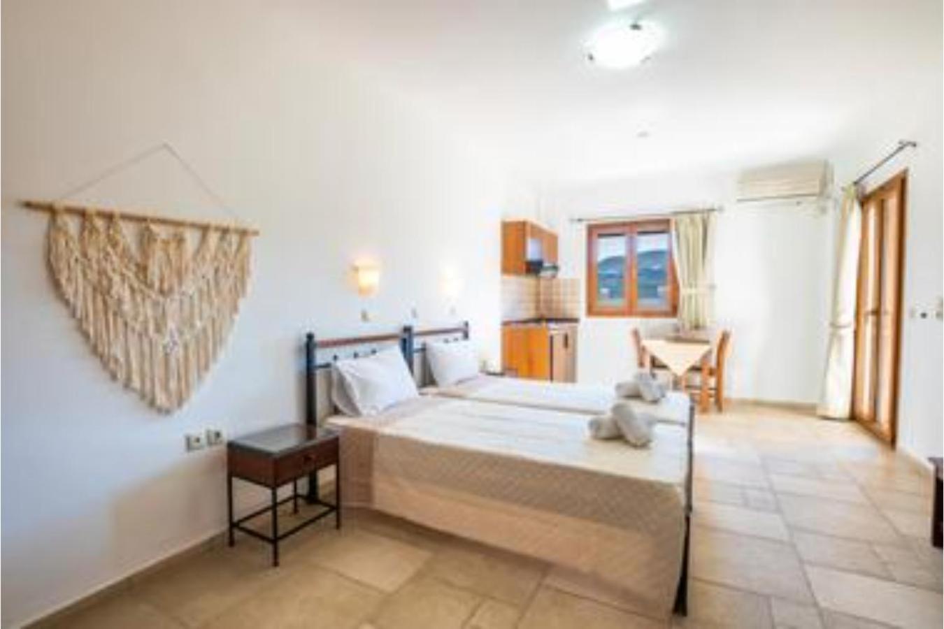 Petra Studios Karpathos Exterior foto